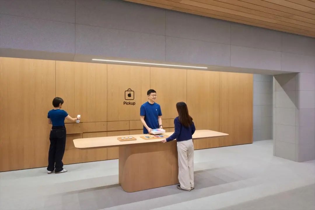 能让果粉排队12个小时，Apple Store有何魔力？(图8)