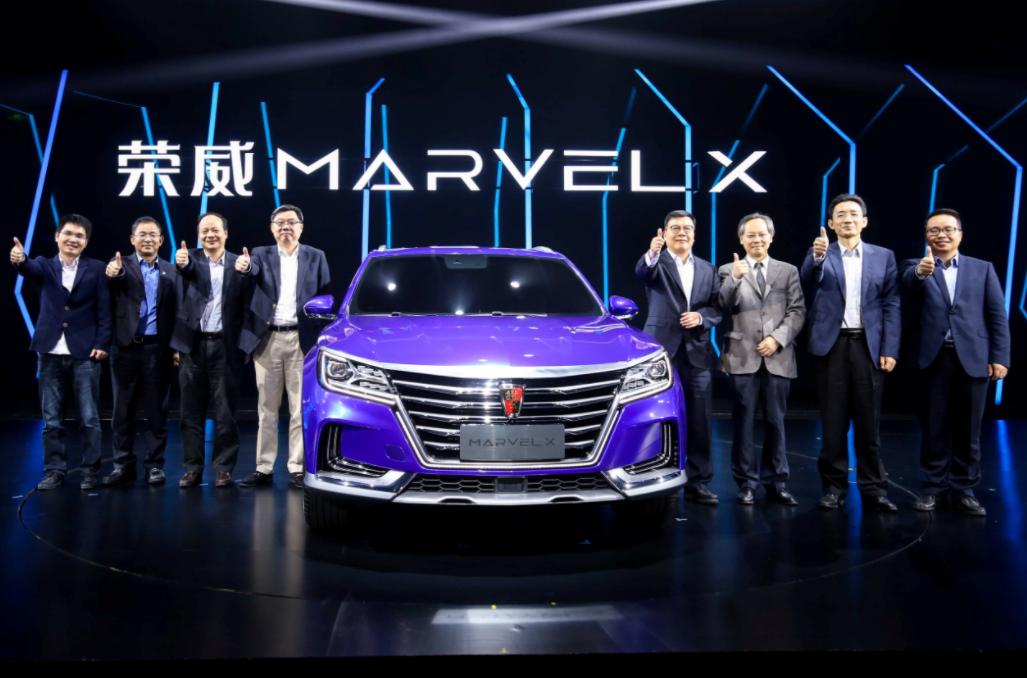 重整旗鼓之后,上汽推出了"纯电动高性能豪华suv"荣威,在性能上,对标