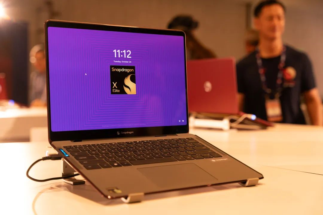 在全面“本地化”前，所有AI PC都是“伪AI PC”？