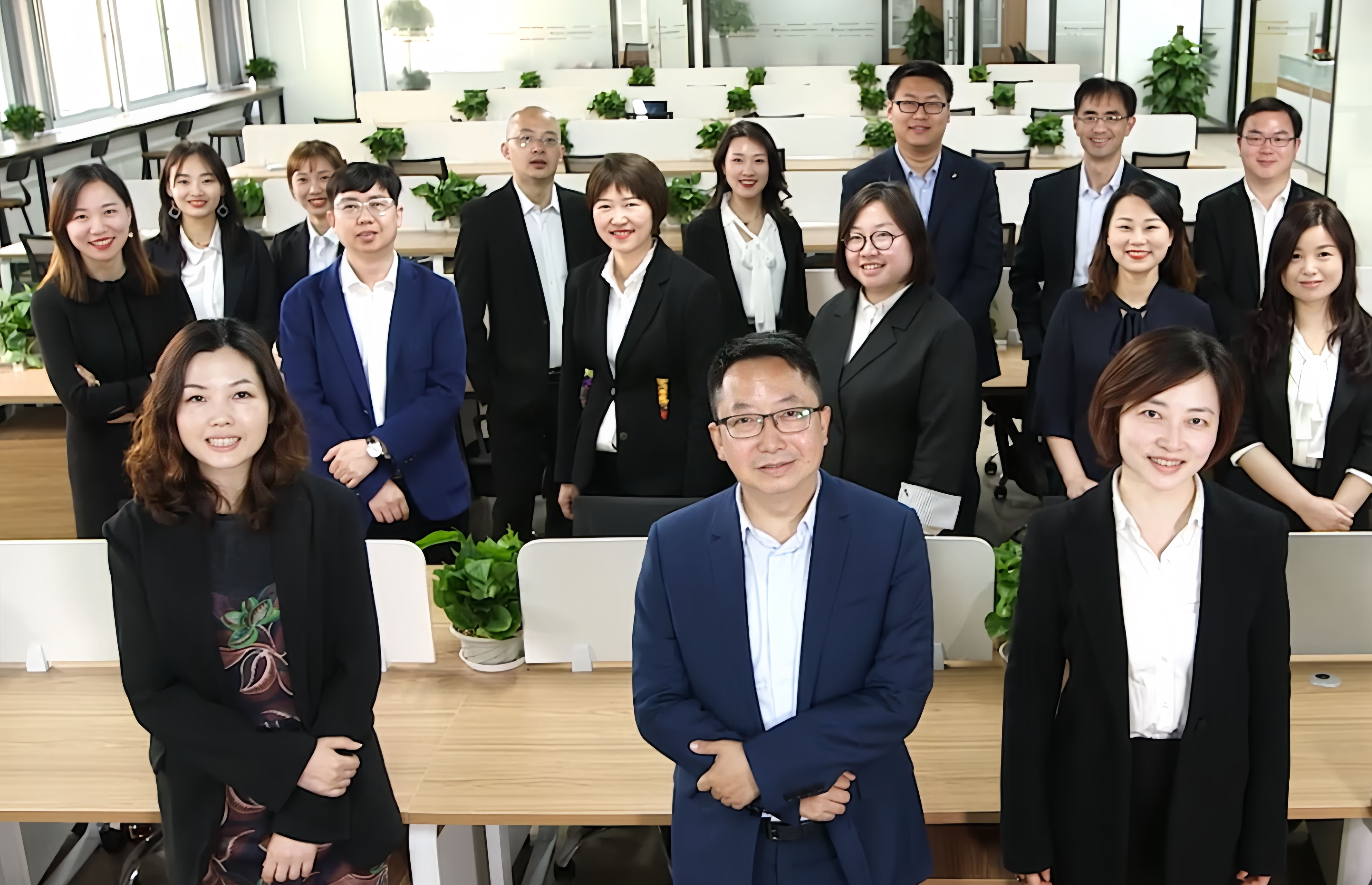 复深蓝：AI助力下的保险软件行业冲浪者