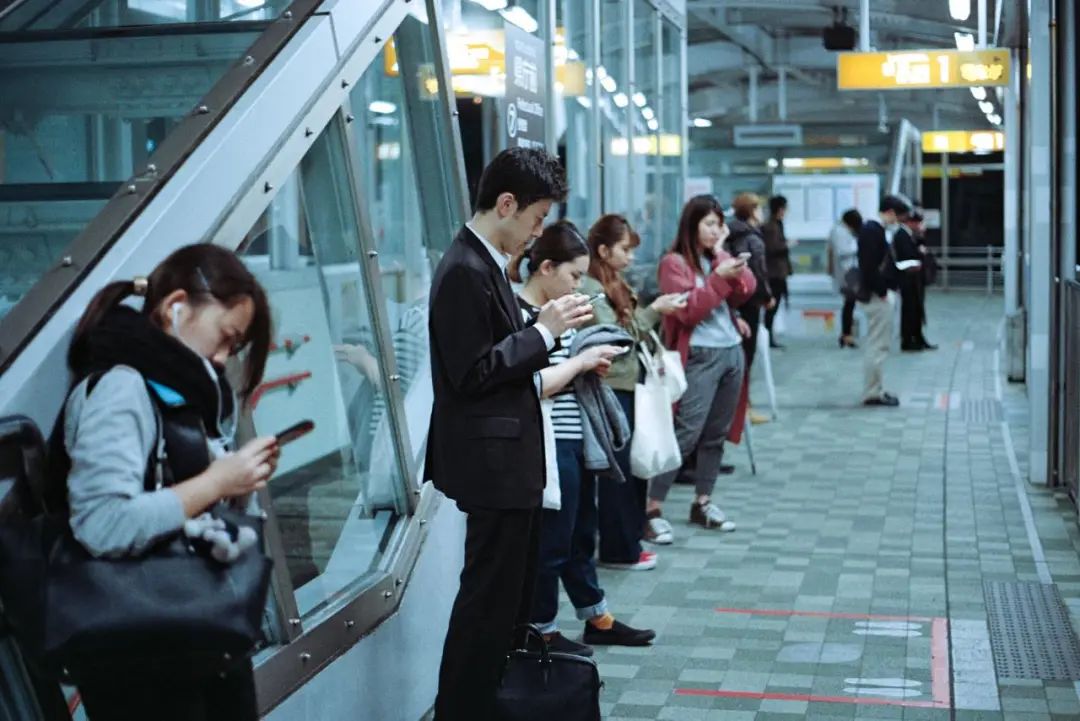 AI大模型催生App「通胀」