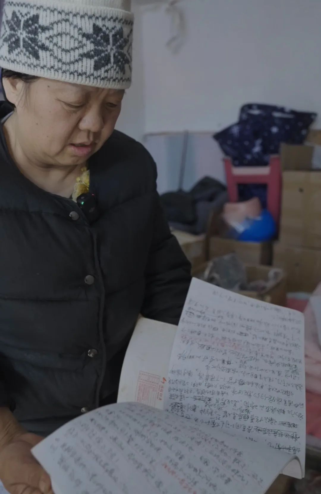 月租350,北漂厂弟,月嫂,外卖员聚在城中村写诗,十年了