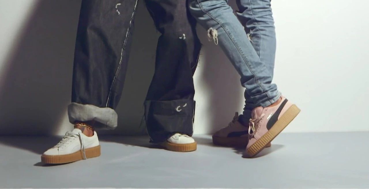 在这种情况下,传统运动鞋终归高不到哪儿去.