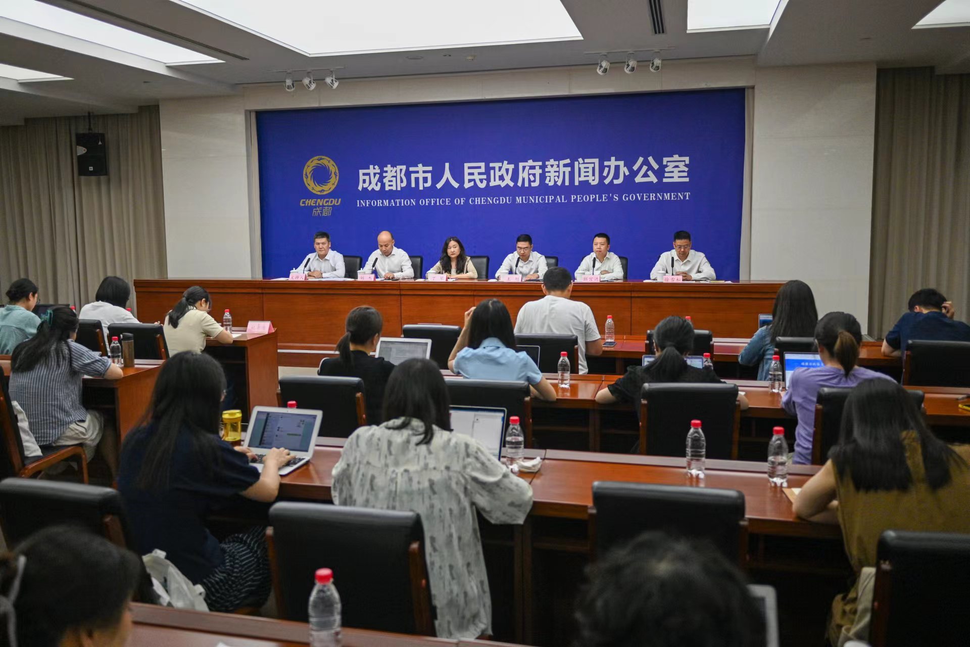 核心产业规模将达1700亿元！成都目标建成全国人工智能产业发展高地，新闻发布会解读“行动计划”