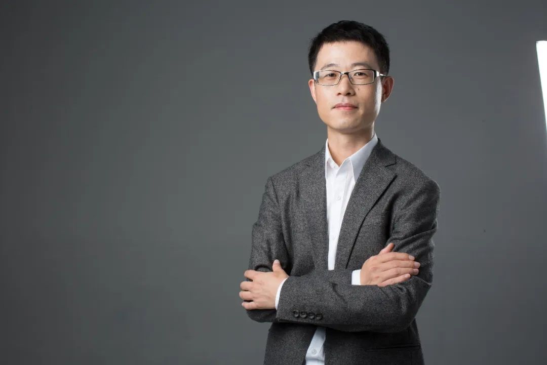 25位大厂高管转战生成式AI创业，吸金猛，不差钱，覆盖全产业链