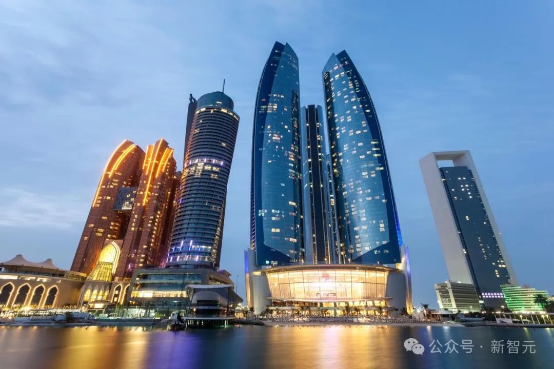 奥特曼「造芯」计划再曝新进展，前TPU团队华人工程师领衔，最快年内官宣