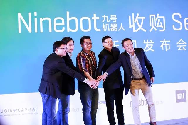 雷军的AI机器人之梦，靠Cyberone一条腿不够