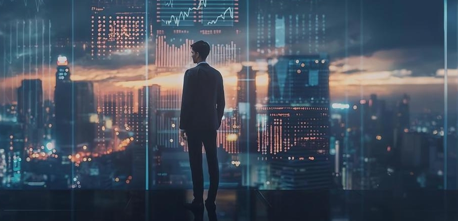 “去年投AI，今年投简历”