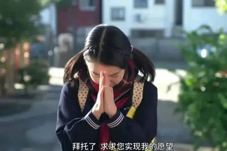 连塔罗牌都用上 AI 了，年轻人痴迷的玄学又多一个平替