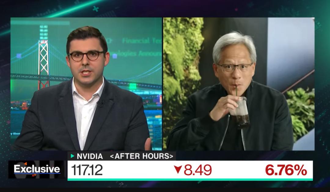 英伟达发布炸裂财报后股价大跌，黄仁勋宣布最强 AI 芯片量产：来年将是伟大的一年