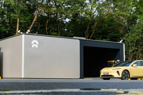 「蔚小理」Q2财报解读：蔚来稳住局面，小鹏会省钱，理想焦虑了？-36氪