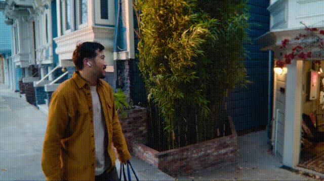 苹果史上第一台AI手机诞生，iPhone 16屠版热搜，中文版明年登场，3nm芯片封神