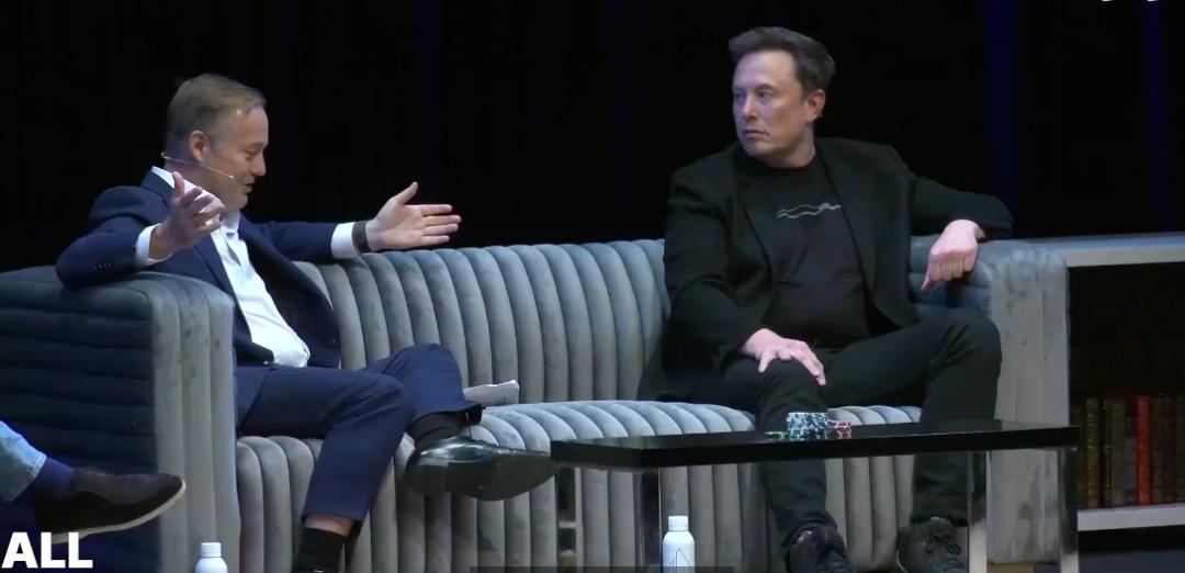 马斯克狂吹AI，但有20%毁灭风险，机器人也将超越人类