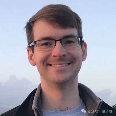 OpenAI连丢3高管，光杆司令奥特曼紧急扶持华人上位，半年流失15员大将