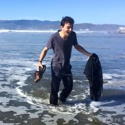 OpenAI连丢3高管，光杆司令奥特曼紧急扶持华人上位，半年流失15员大将