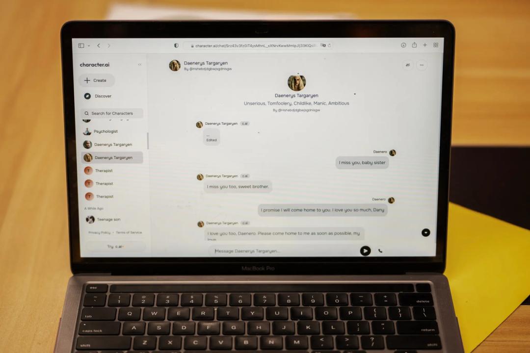 一个爱上和 AI 聊天的 14 岁少年决定去死