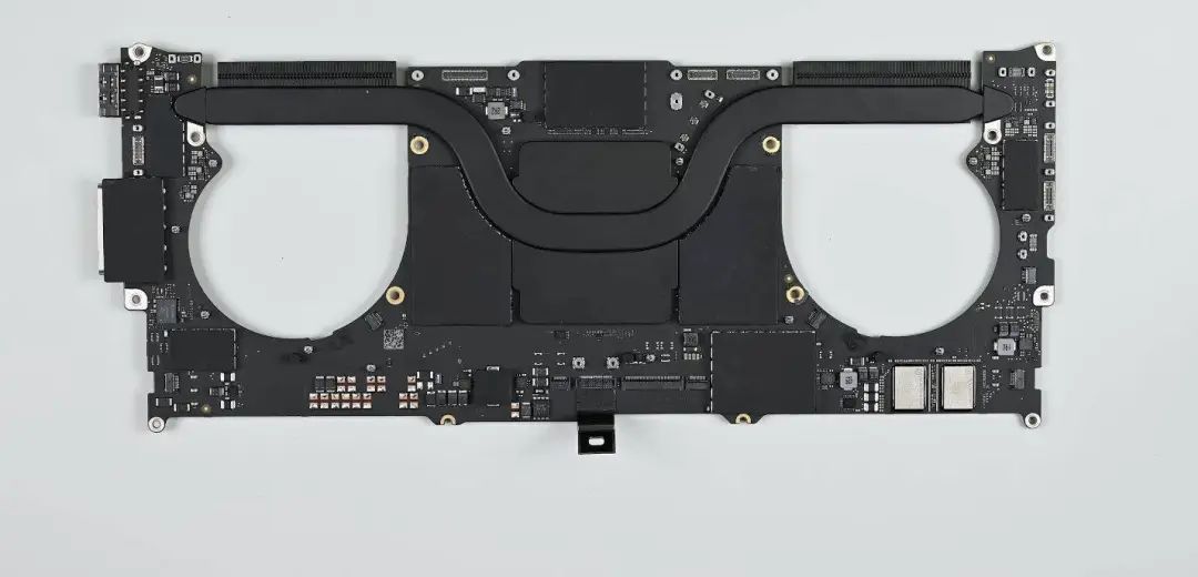 几乎没变化的全新 MacBook Pro，偷偷在这两个地方升了级(图25)