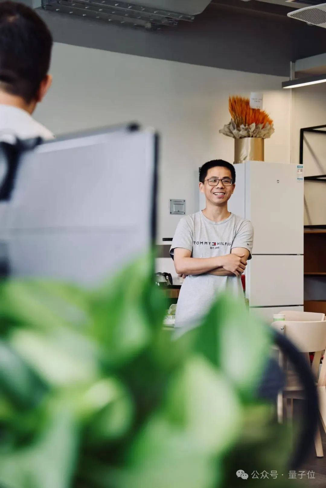 <strong>阿里前端第一人AI创业首秀，要做全球内容创作者的GitHub，公司俩月估值过亿，5k人排队内测</strong>