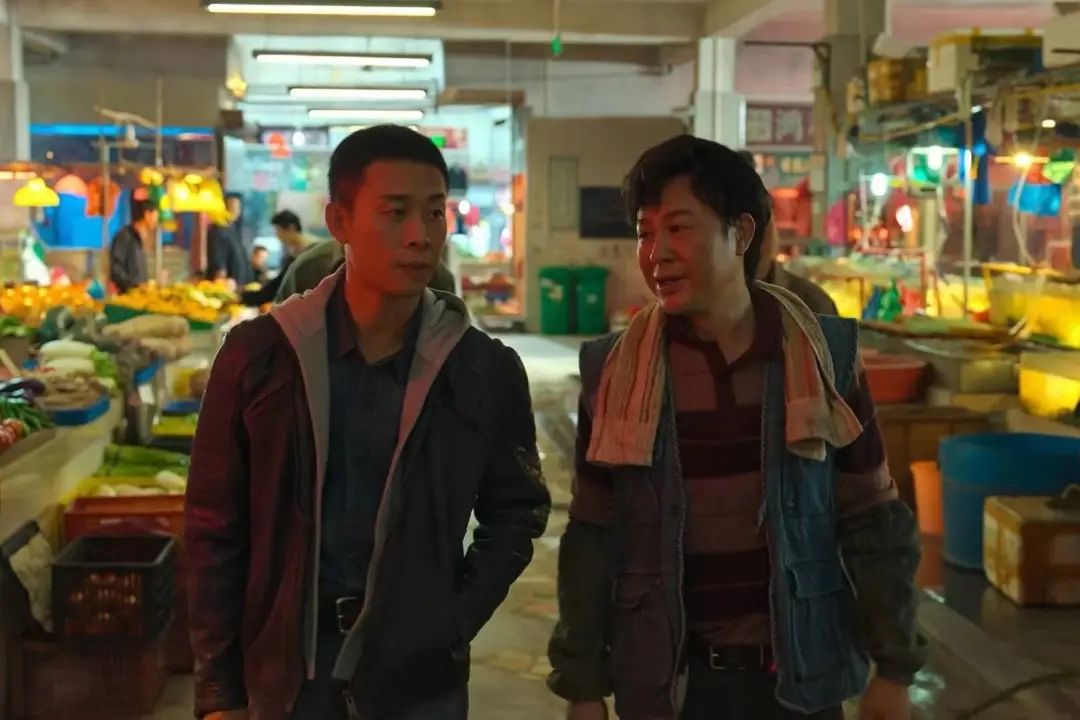一线「微穷」年轻人，都挤在菜市场吃火锅(图18)