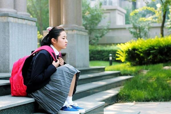 我的女儿，初二，不去上学了