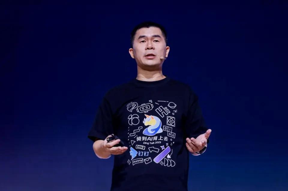 陈航回归，叶军离职，钉钉变阵