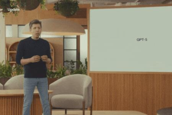 GPT-5，AI的“登月时刻”来了，奥特曼现场发布，三位一体博士级智能体