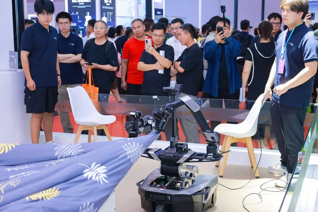 黑色情侣款手链-不乏各种酷炫的Demo展现-QQ号被色情冻结