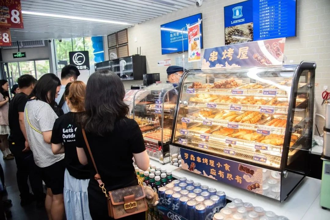 罗森进驻青岛！能避开迷你岛、便利蜂折戟的命运吗？
