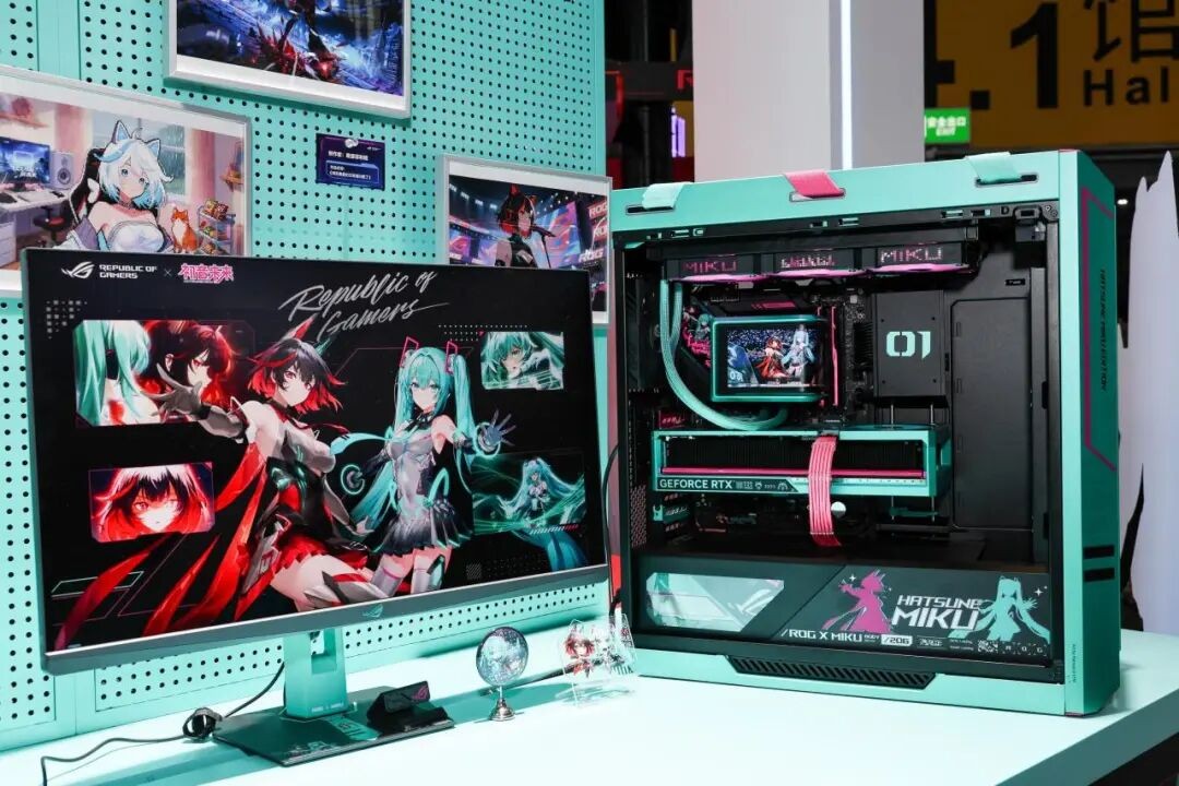 全线驾临 ROG×初音未来联名装备，终于登场