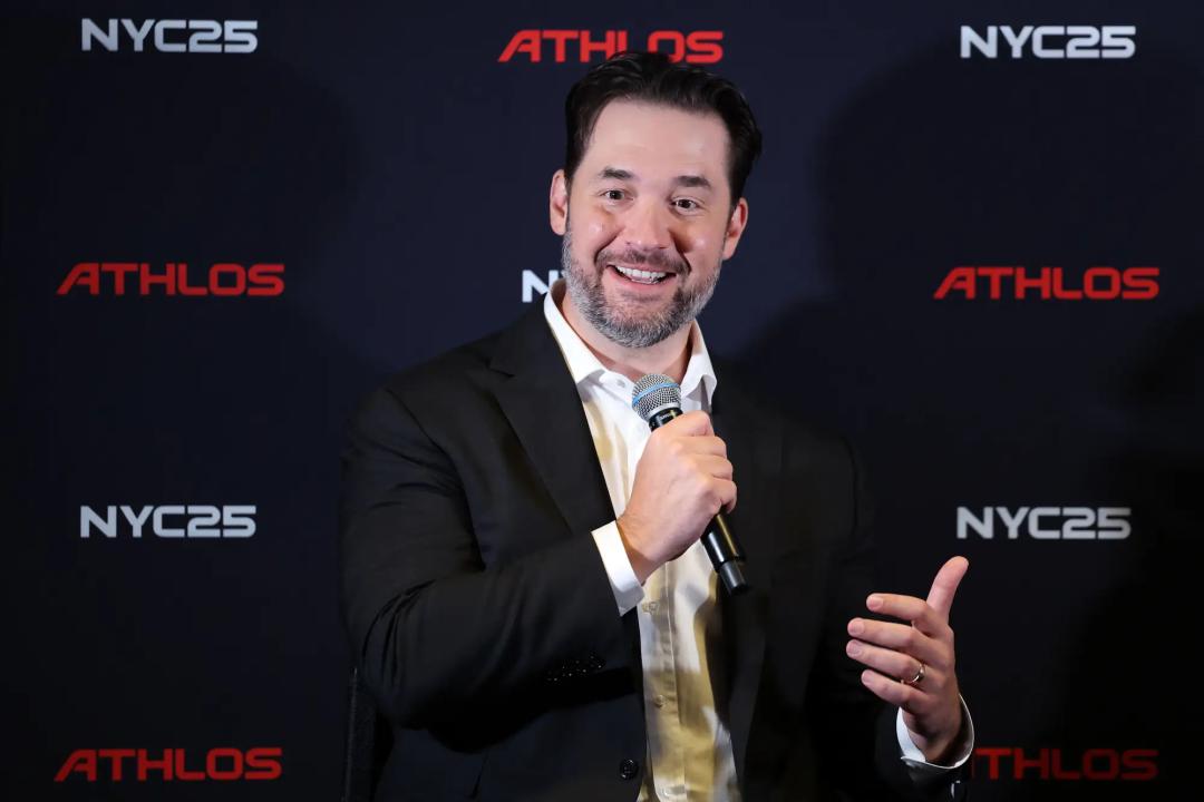 死亡互联网理论：AI生成内容泛滥下的网络真实性危机 死亡互联网理论  AI生成内容 模型崩溃 网络真实性 第1张