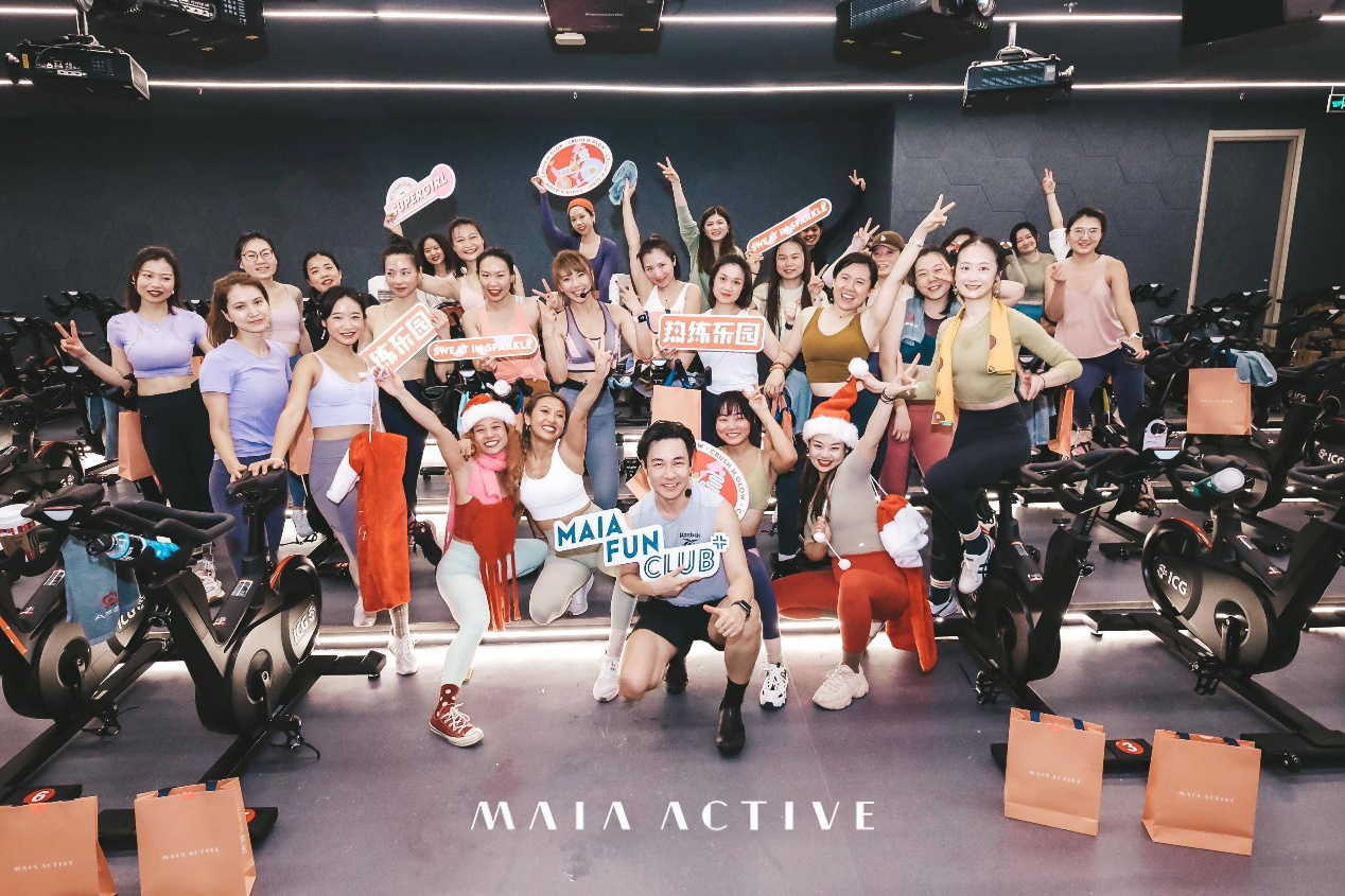 “品牌篮子”价值爆发，安踏逆风中跑出加速度