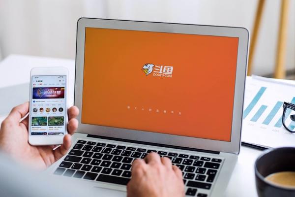 季度同比扭亏为盈，斗鱼多元内容精细化运营战略现成效