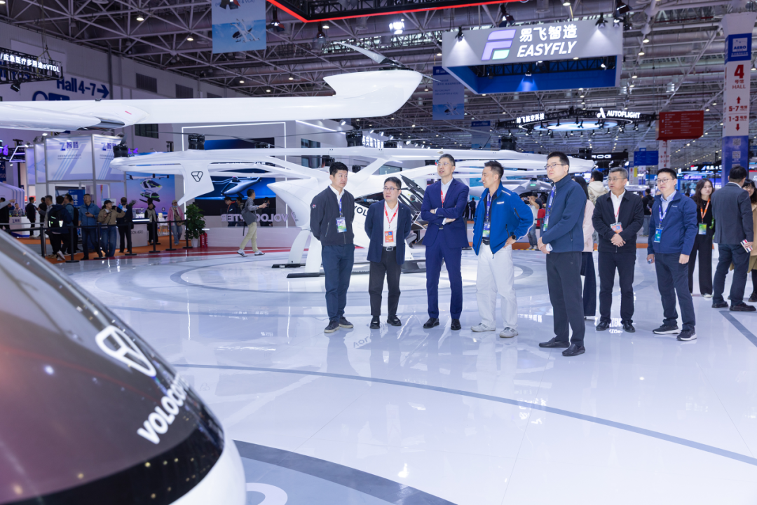 万丰闪耀2025亚洲通用航空展  领航低空未来