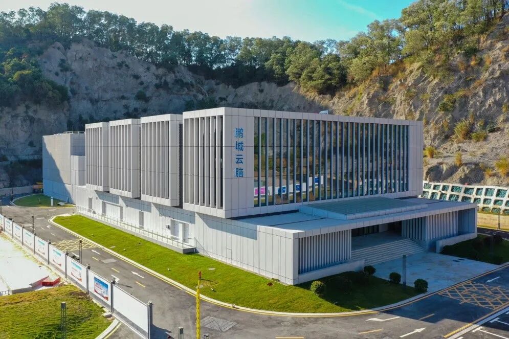 鹏城实验室出品，一座“世界模型”融资数亿元