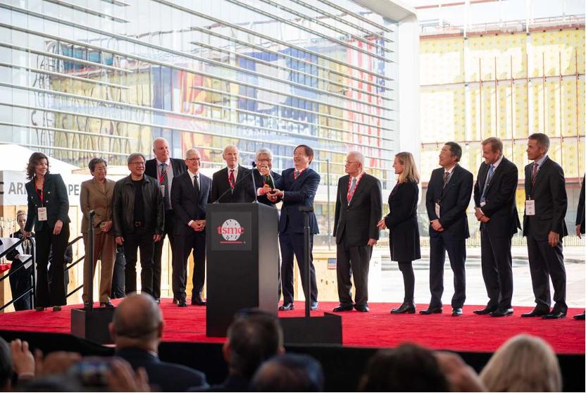 台积电的地缘政治十字路口：大陆市场不可或缺 台积电 大陆市场 美国投资 供应链依赖 第2张