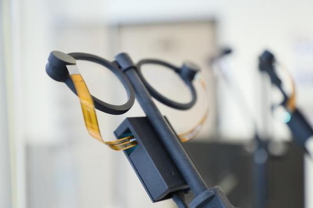 广州黄埔新型显示产业：创新驱动与全球竞争新格局 新型显示产业 AR光学技术 产业链生态 广州黄埔 第4张