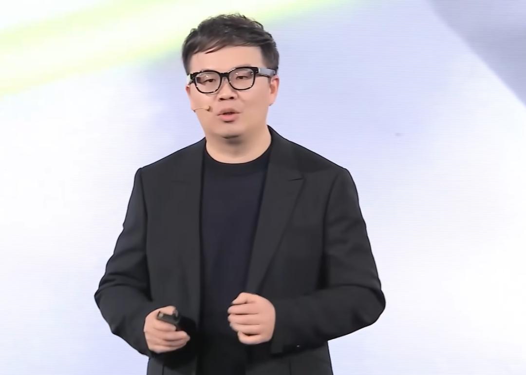 AI眼镜赛道激战：巨头入场与创企的生存博弈 AI眼镜 市场竞争 创企策略 技术创新 第12张