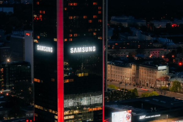 氪星晚报｜人工智能公司加大力度挑战谷歌在浏览器市场的主导地位；字节“豆包”AI眼镜即将进入出货阶段，将分版本推出；2025年国家铁路运输总收入首次突破万亿