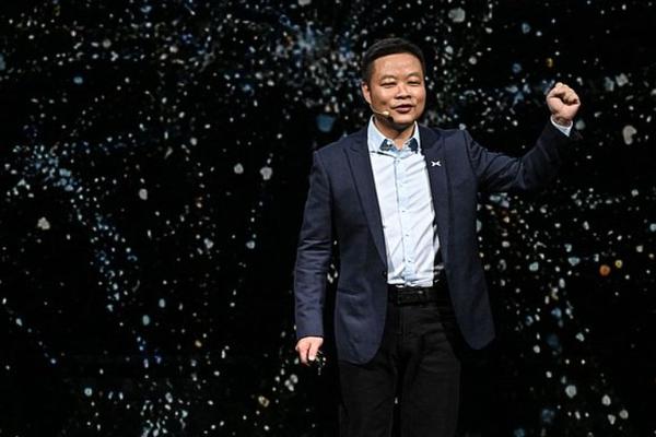 为实现55-60万的销量目标，小鹏准备了三手牌｜36氪独家