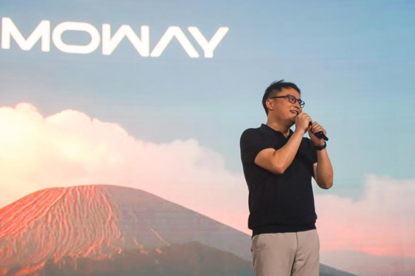 小鹏联创何涛人生的下半场，他要接住下一场智能化出行的洪流｜36氪专访