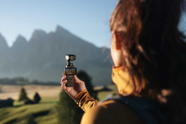 迟来的Pocket狂欢，与大疆的野望