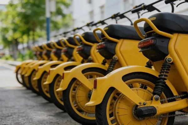 三年亏四亿，“共享电单车第一股”赔钱赚吆喝？