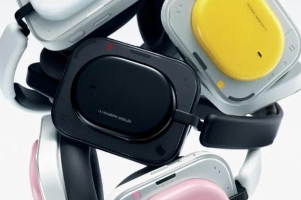 Nothing在中国发布Headphone (a)与Phone (4a)系列，在性能过剩时代继续押注“设计优先”丨最前线