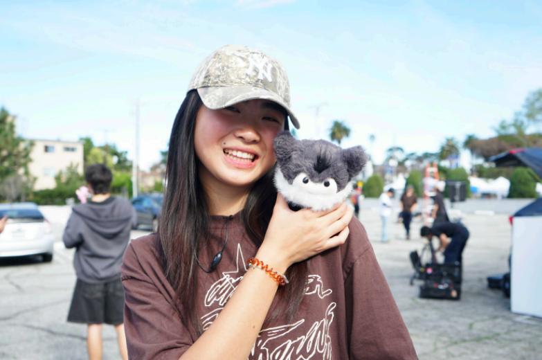 AI Shoulder Pet for GenZ Socializing