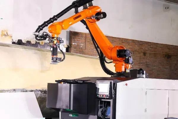 Image 4: 图速科技发布三款新品：其具身打磨机器人全栈自研，打磨效率为人工3-4倍丨最前线