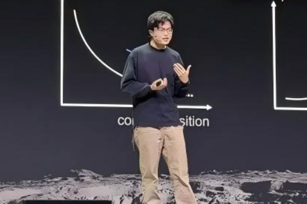 Kimi Launches Reasoning, Agent, and R&D Features, Positioning Itself as a Knowledge Work Platform