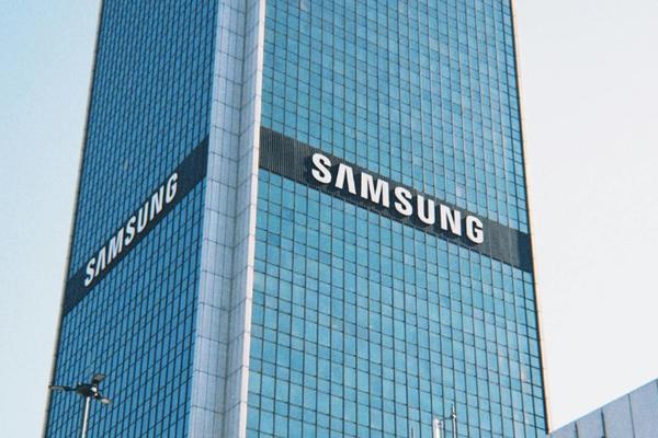 氪星晚报｜ThinkPad发布AI主机，可一键部署“龙虾”、较云主机三年总成本可节省48%；量化投资先驱马丁·卢克警告勿将交易决策全盘交予人工智能；国家知识产权局：2025年我国共授权发明专利97.2万件