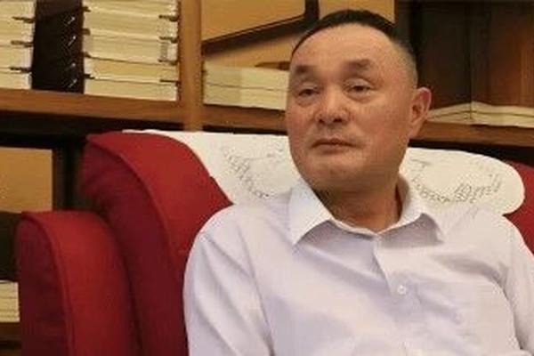 A股“疯狂扫货”，120亿芯片大佬欲跨界“抄底”？