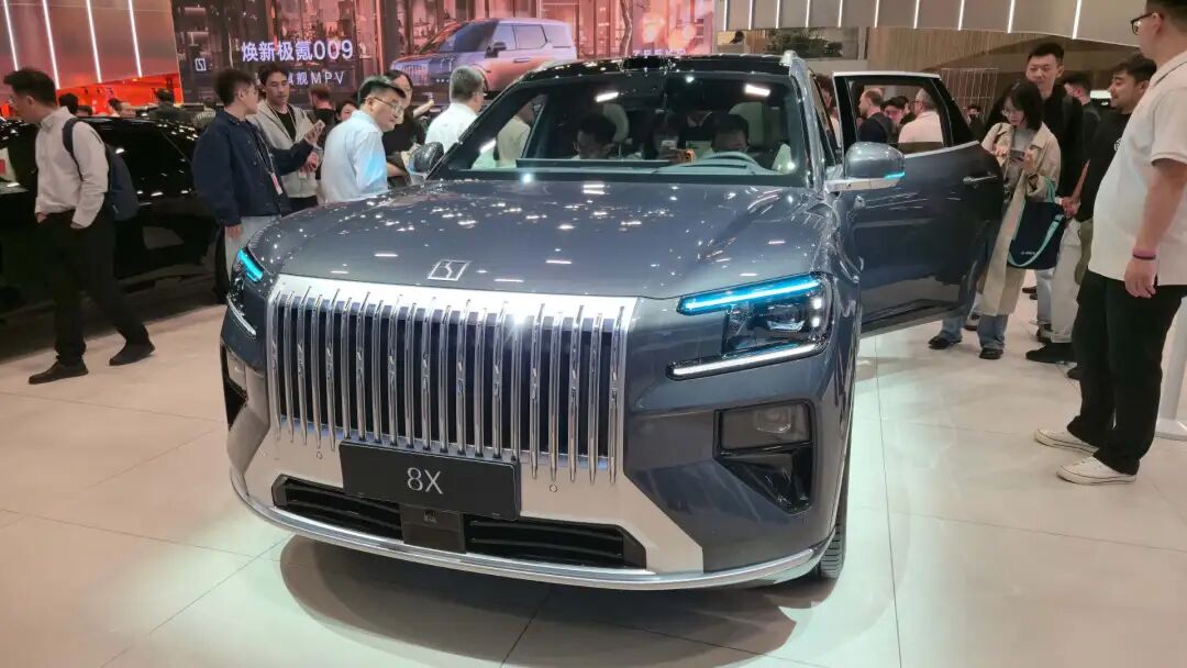 8X 杀入8 系豪华车，极氪爆款矩阵是怎样炼成的？_天极大咖秀