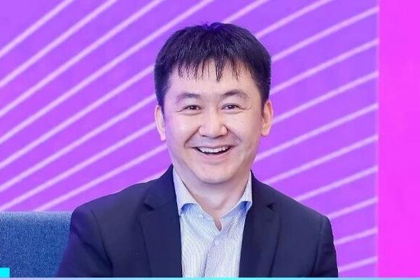 对话王小川：离开通用人工智能的主干道之后